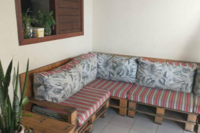 Casa agradável com piscina 12 km da praia